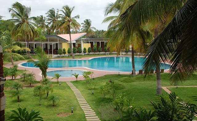 swimming pool installation